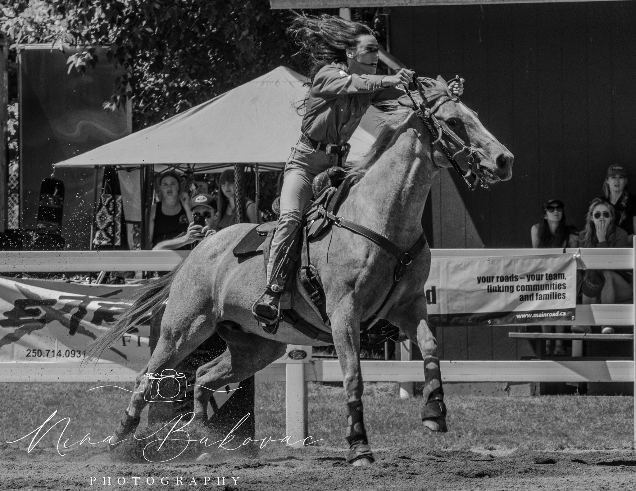 Barrel racing photo
